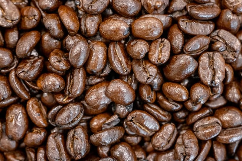 Dunkel geröstete Espressobohnen
